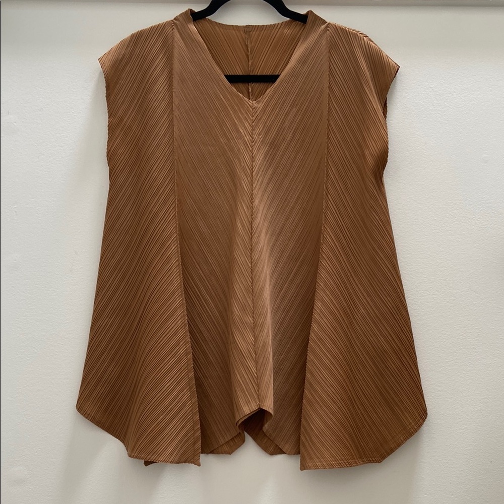 Structured Brown Pleated Women's Top Sz L